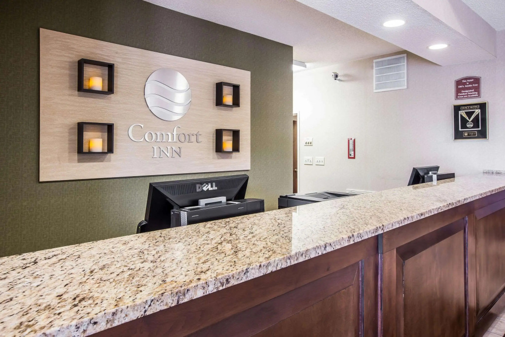 Comfort Inn & Suites Lenoir Hwy 321 Northern Foothills