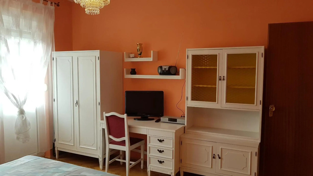 Apartments Anita - One Bedroom Apartment with Garden