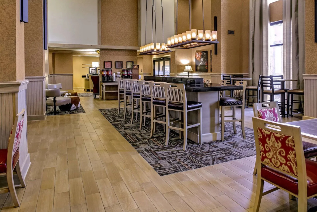 Hampton Inn & Suites by Hilton Dodge City Boot Hill Casino