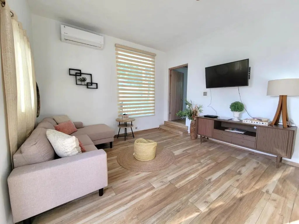 Casa Loba Suite 3 with private pool and tub