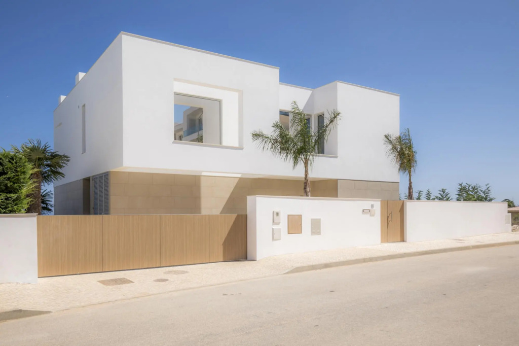 Beach View Villa by Blue Diamond 55