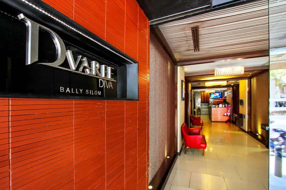 Ballys Studio Suite Silom