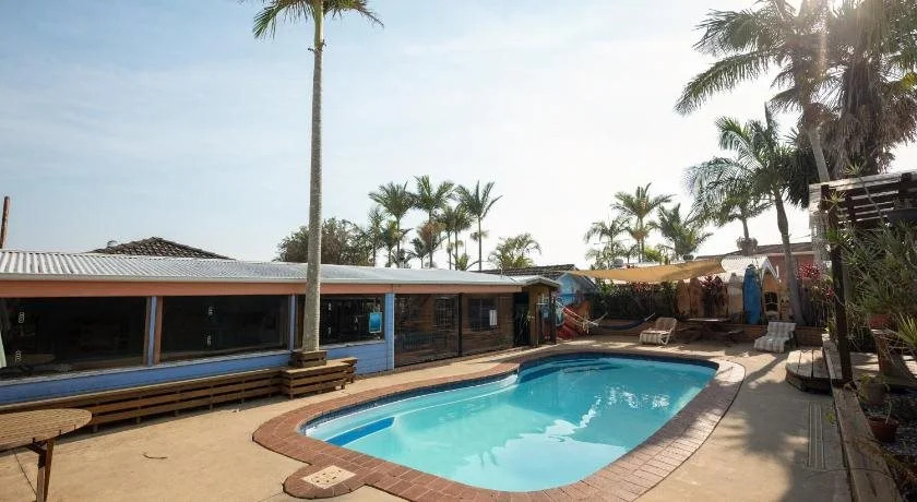 Ozzie Pozzie Backpackers