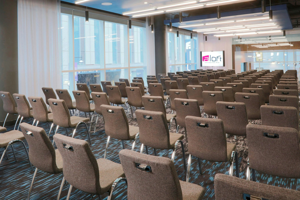 Aloft by Marriott Chicago Mag Mile