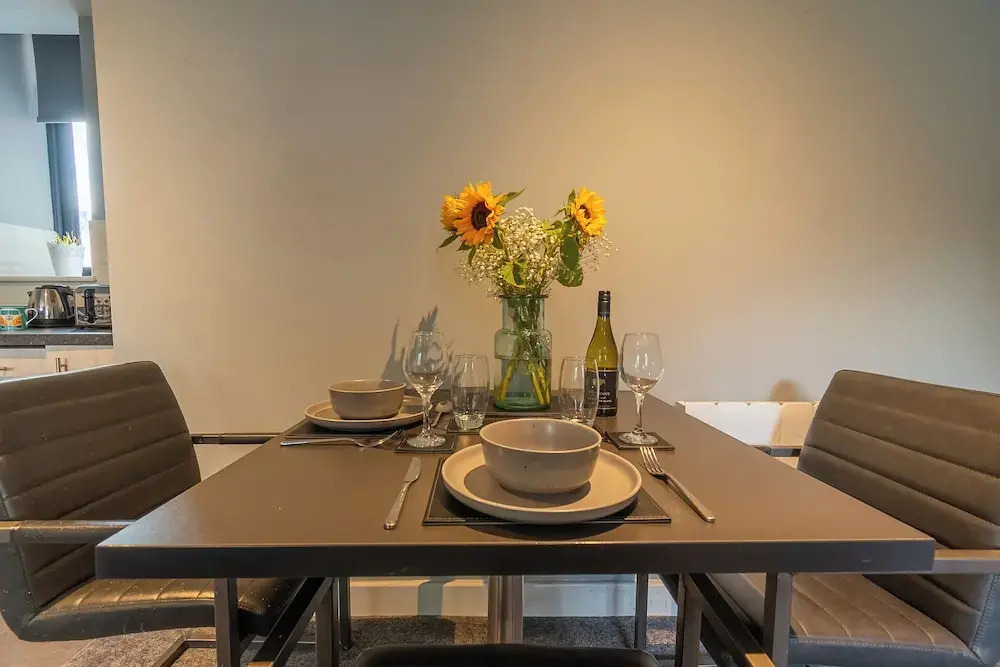 Two Bedroom Newcastle City Quayside Apartment