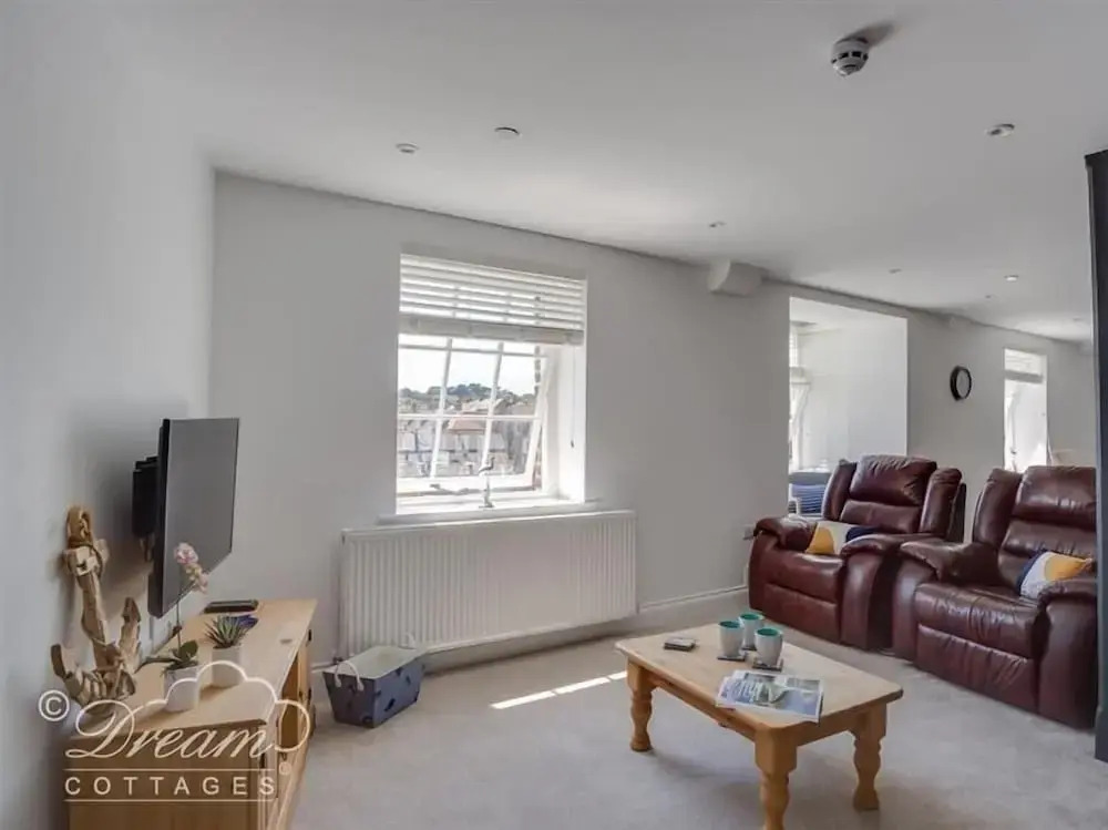 Old Coastguard Apartment 2