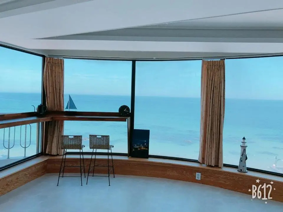 Seaside Sunrise Pension