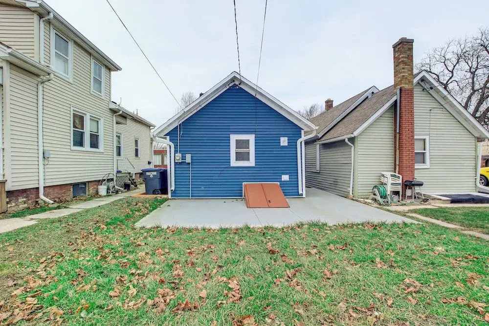 Dog-friendly Sheboygan Home - 1 Mi to Town!