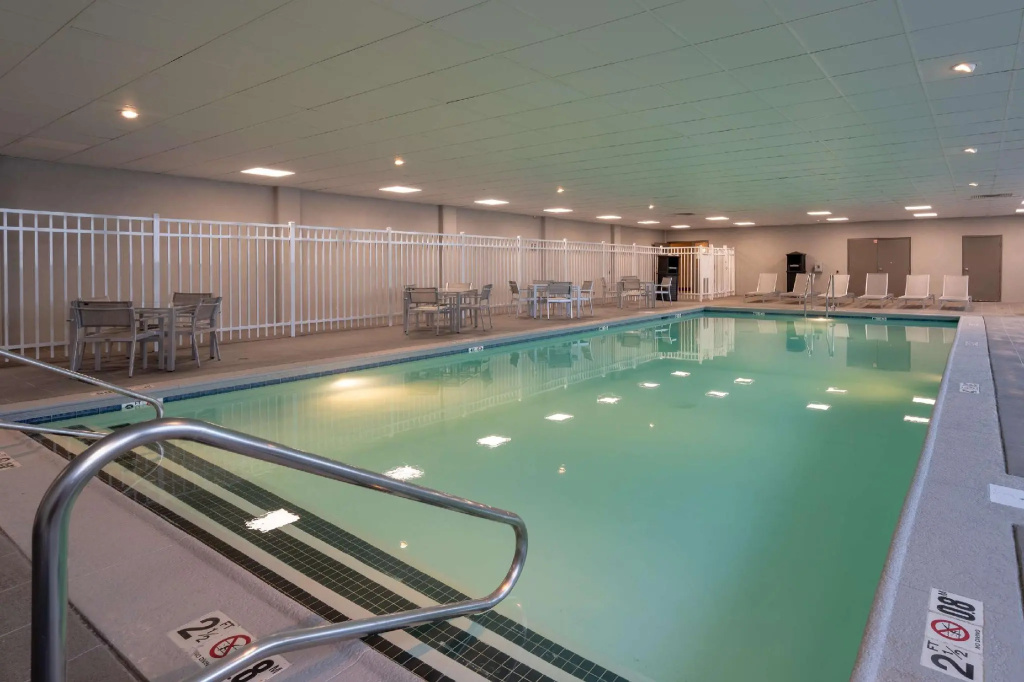 Cottonwood Airport & Expo Hotel Louisville