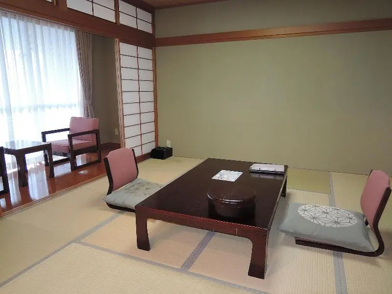 Yanagiya
