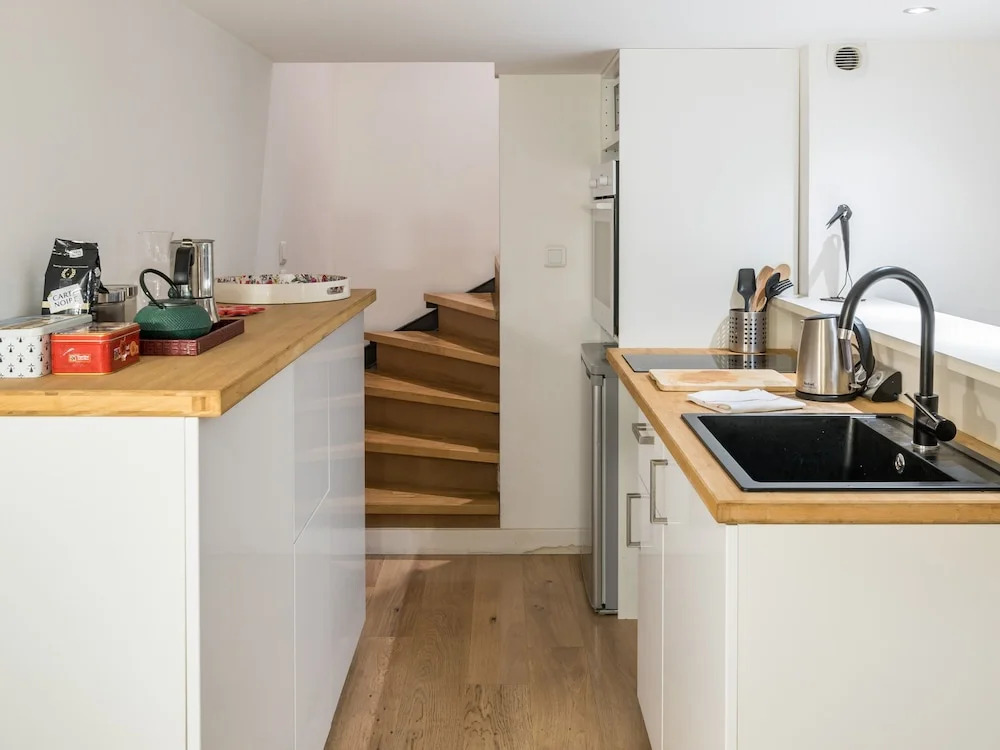 Honorê - Hôtel Pour Nomades Rêveurs - 4 Vaubecour