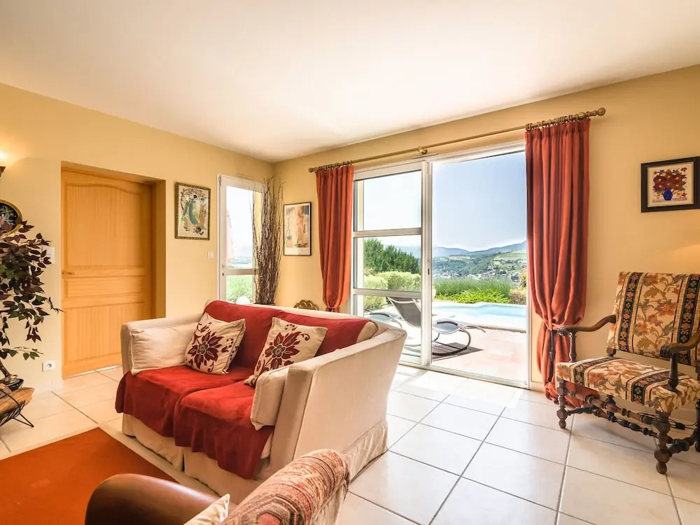 Villa in Limoux with Private Pool & Mountain Views
