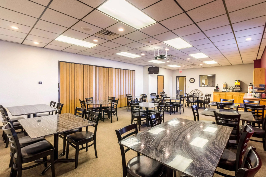 Econo Lodge - Valley City