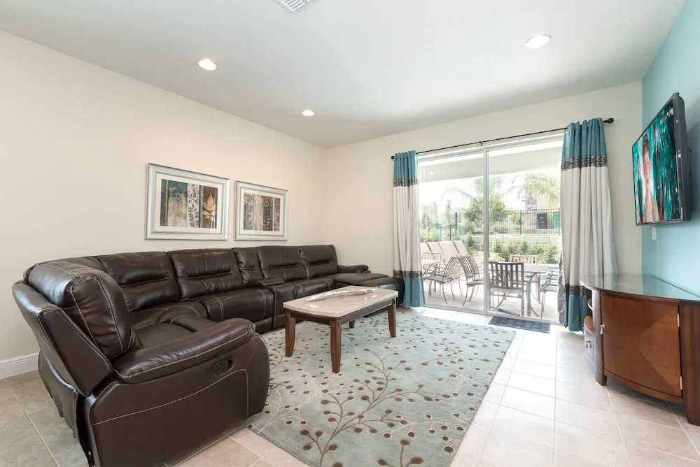 The Encore Club #7 - 8 Bed 7 Baths Villa