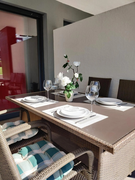 OASIS BEACH apartments