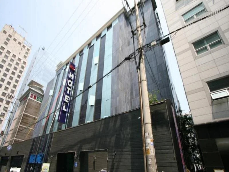 Wiiz Hotel(호텔 동그라미)