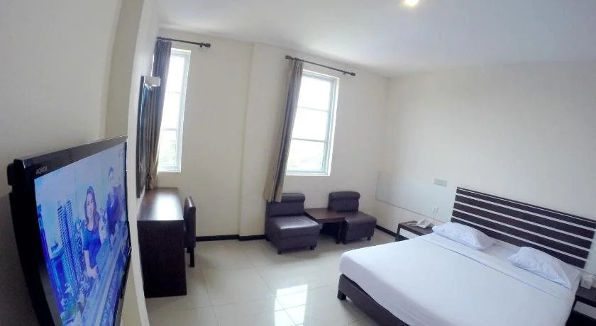 Link Hotel