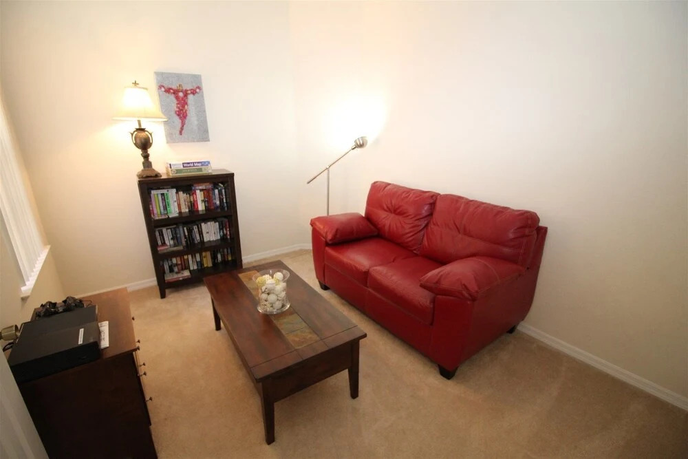 Large 5 bed Pool Home With Excellent Privacy - 440