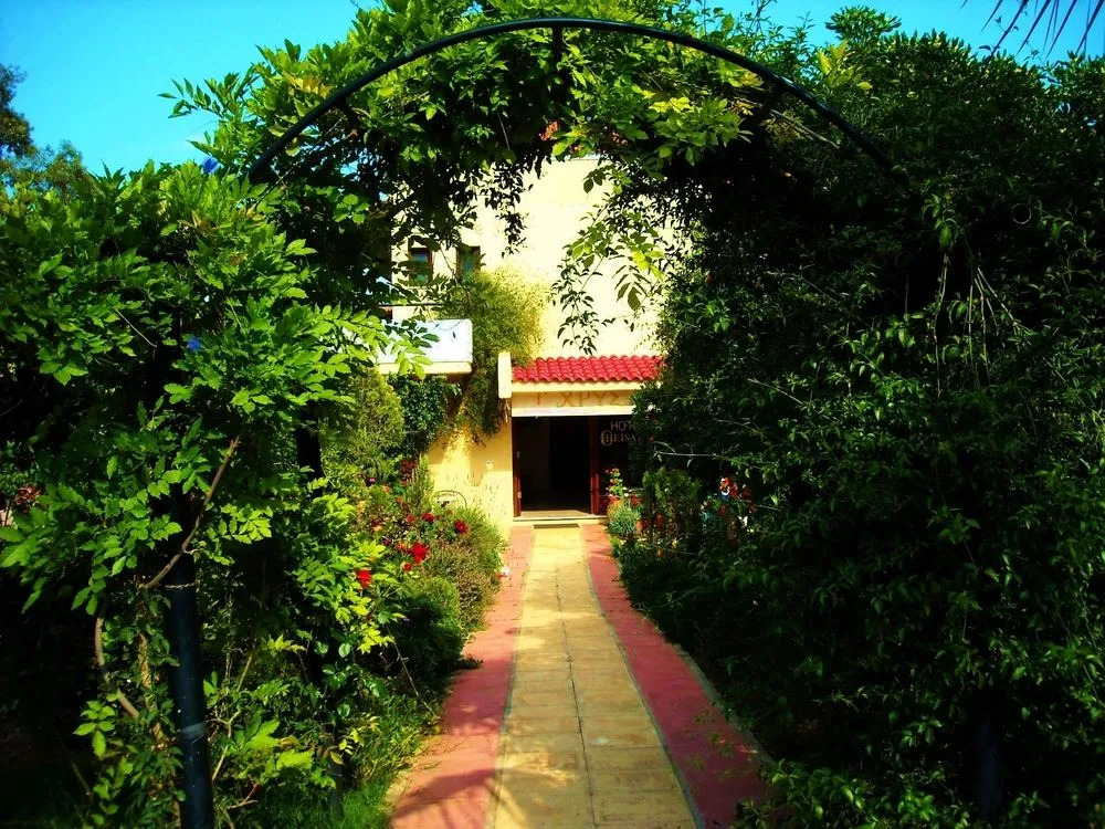 Crisais Hotel