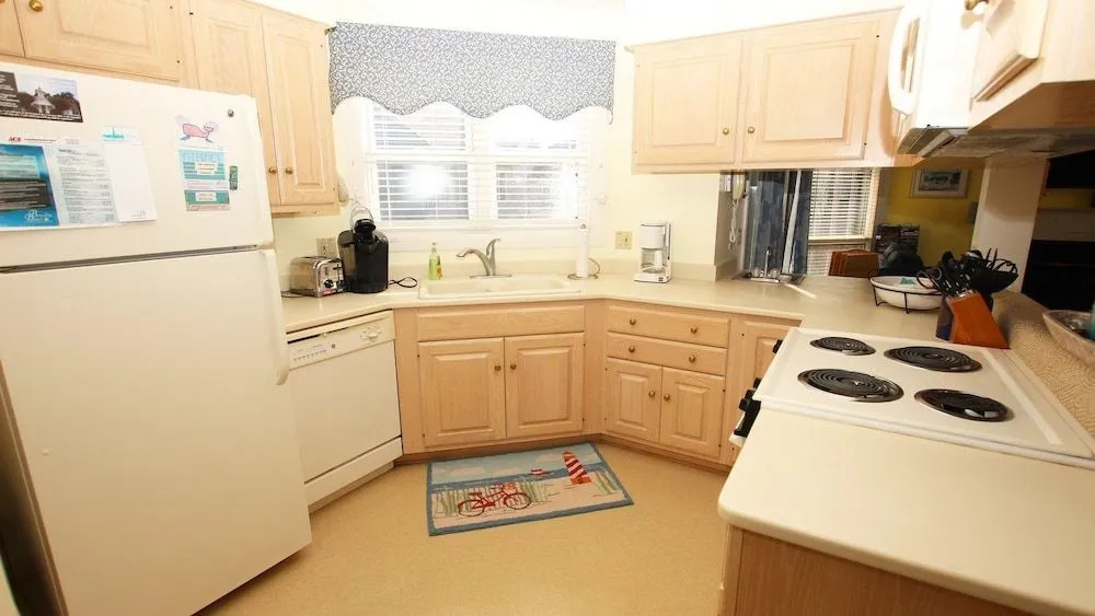LandShark - 4 Br Home