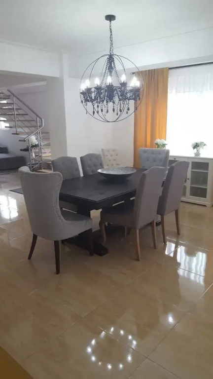 Luxury Family Friendly Pent House