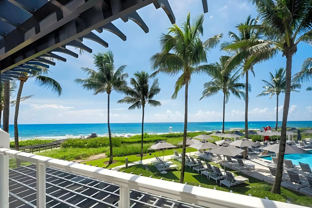 Отель Cloister at The Boca Raton