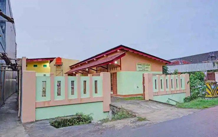 OYO 90648 Kusnan Guest House Syariah
