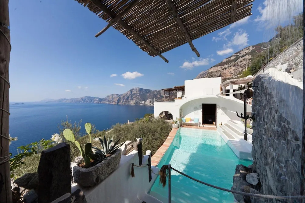 Villa Venusta - Majestic Villa With Pool