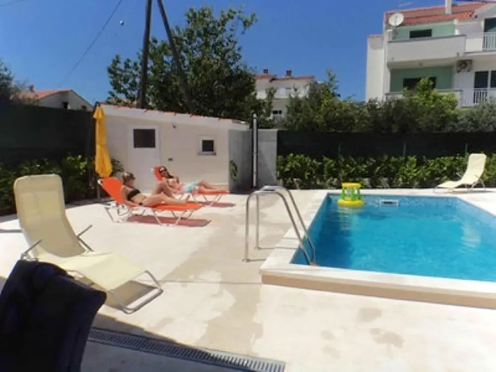 Apartment With one Bedroom in Kaštel Novi, With Shared Pool, Enclosed Garden and Wifi