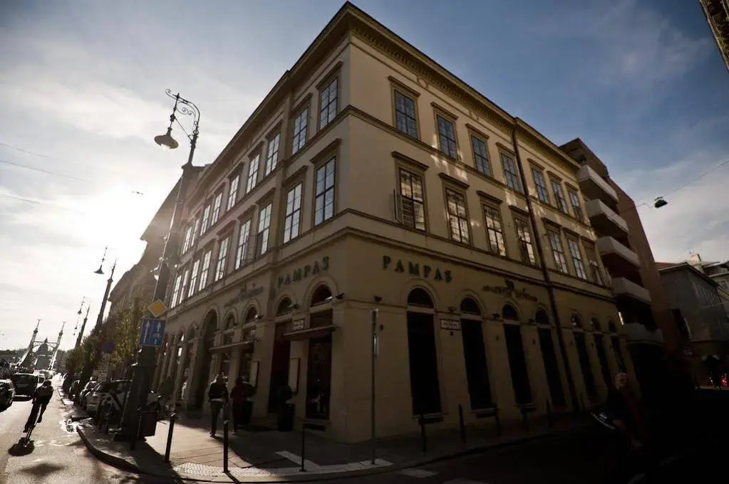Grand Market Luxury Apartments