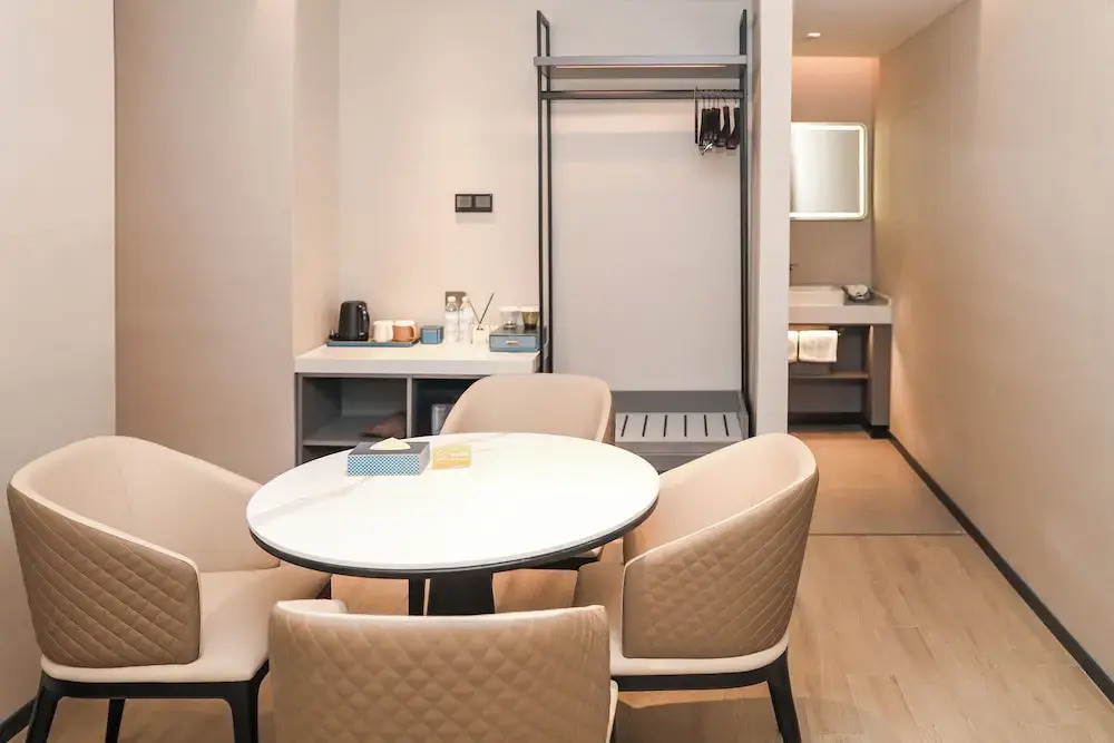 SKYBIRD Hotel