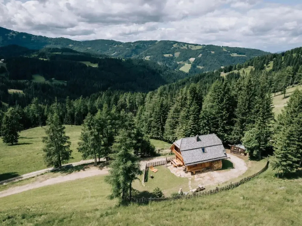 Webertonihutte Modern Retreat