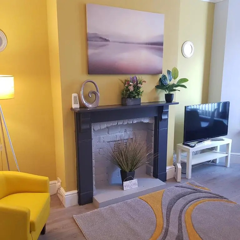 Hollis House - 5 Bedroom Contractor Accommodation in Derby
