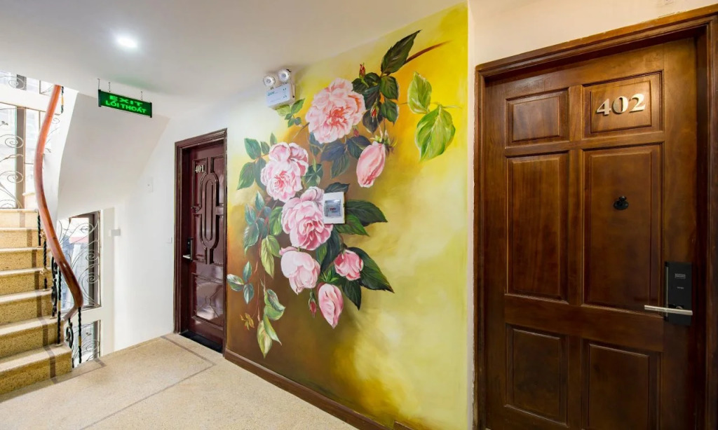 Ancient Lane Hotel