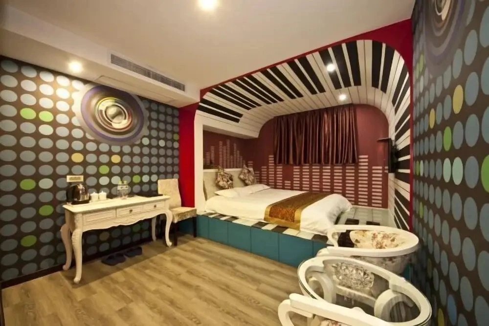 Huajing Hotel