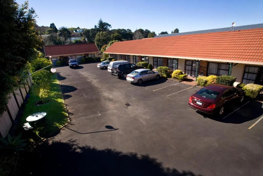 Tudor Court Motor Lodge