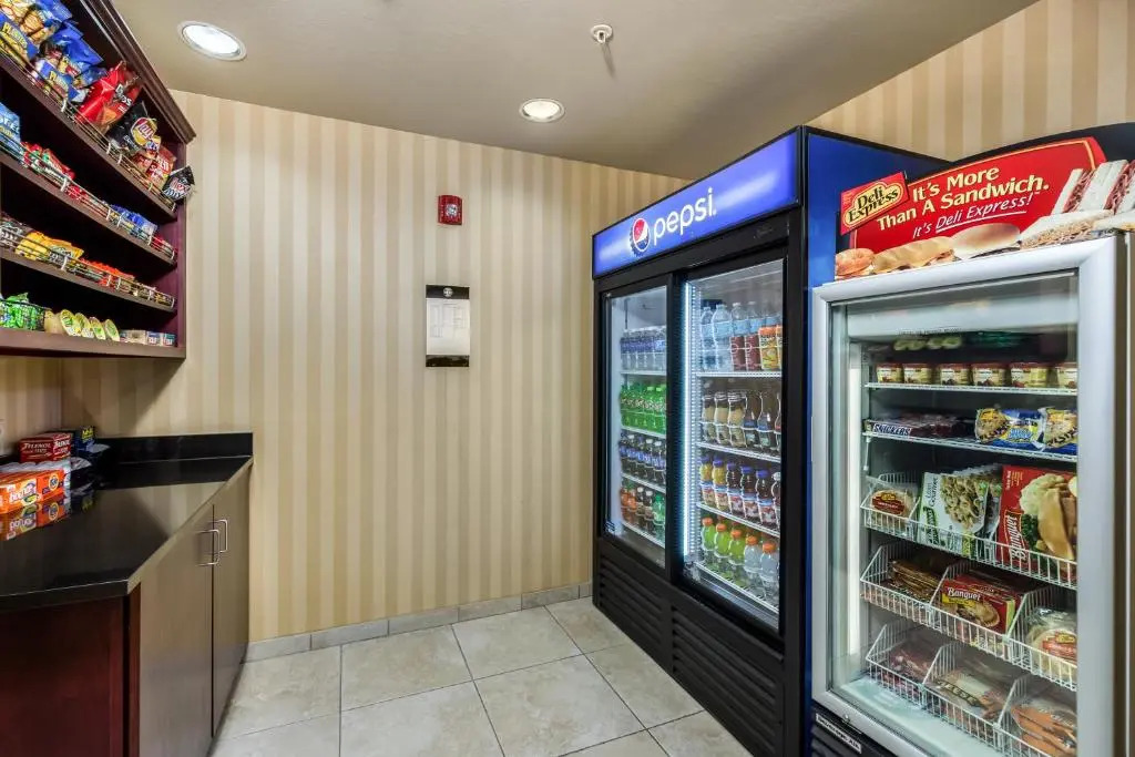 Cobblestone Inn & Suites - Vinton, IA