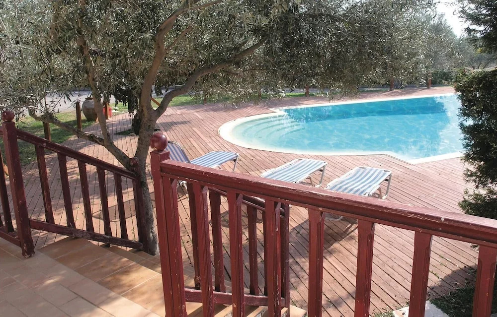 Beautiful Home in Eretria Evia With 2 Bedrooms, Wifi and Outdoor Swimming Pool