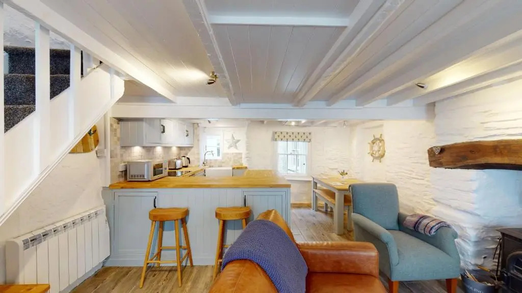 Lobster Cove, Excellent location, Close to beach & coastal walks, Family run