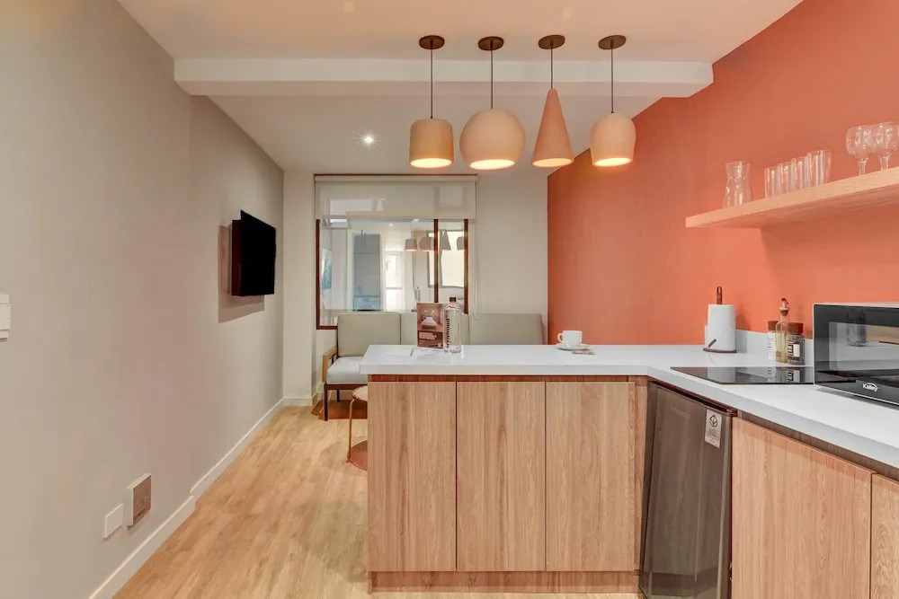 w Beautiful 1BR Retreat in Vibrant Zona T