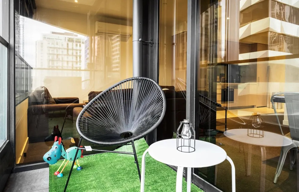 Roomerang at Fulton Lane 15