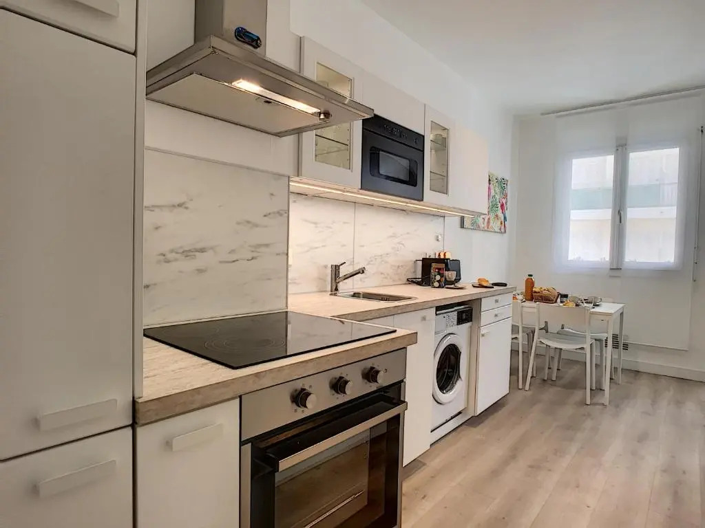 Nestor&Jeeves - BEETHOVEN - Central - Residential area