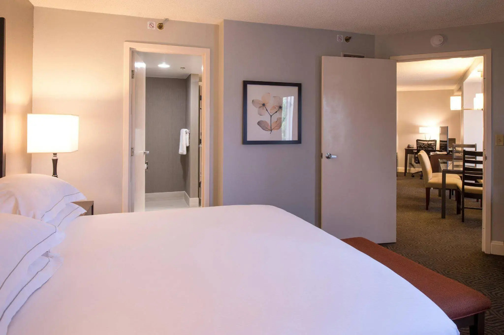 Hilton Suites Brentwood