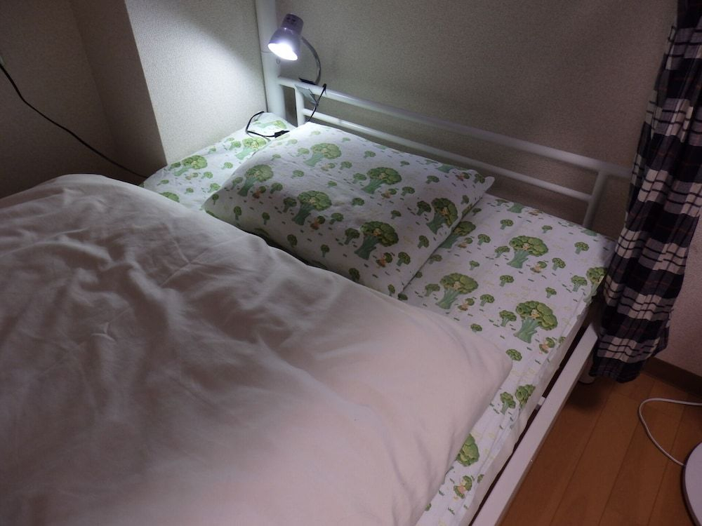 Backpackers Mini House