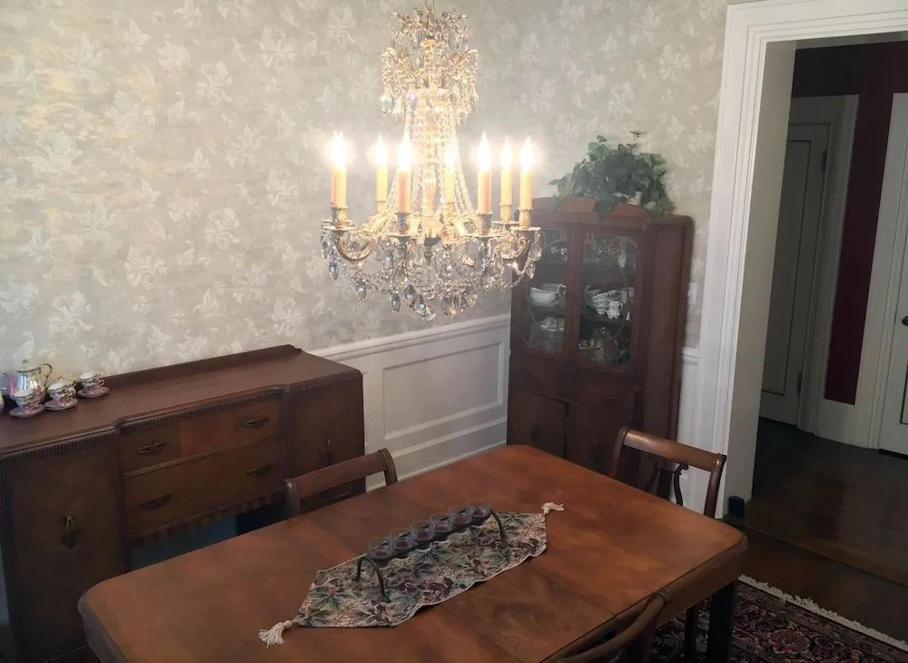The Parsonage Inn LLC