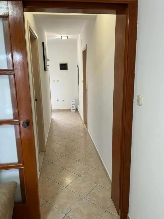 Apartment Seman