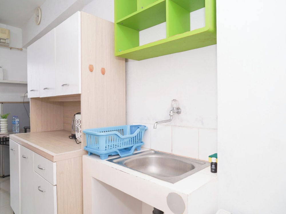Compact Studio Near Baywalk Mall At Apartment Green Bay Pluit