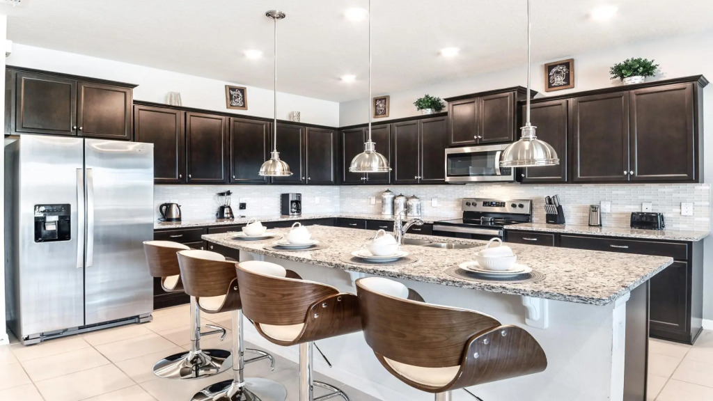 Perfect for Family Reunion Stunning 9BR Home With Pool SPA
