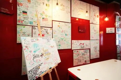 PILOT Design Hostel & Bar