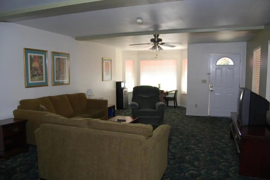 5th Street Inn